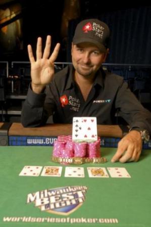  Daniel Negreanu